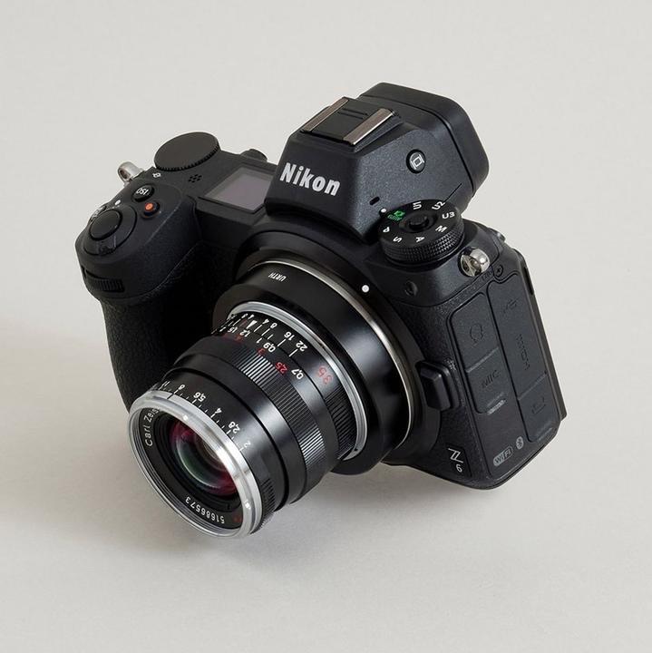 Produktbild Urth Lens Mount Adapter: Compatible with Leica M Lens to Nikon Z Camera Body