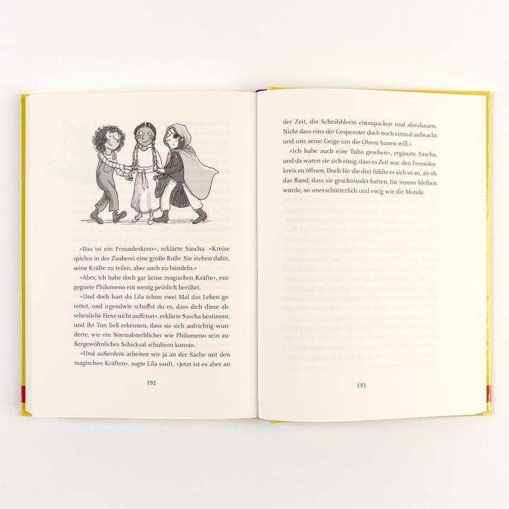 Actual product image Lila Leuchtfeuer - Auf zur Schaurigen Schachtel! (German, Sila, Ariane/Tailor, Tijan/Camus, Lena, 2025)