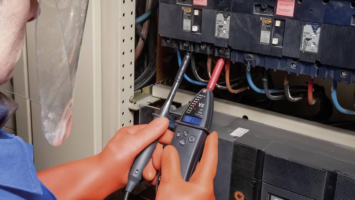 Image du produit Chauvin Arnoux Testeur de tension bipolaire P0 (CAT IV 1000V)