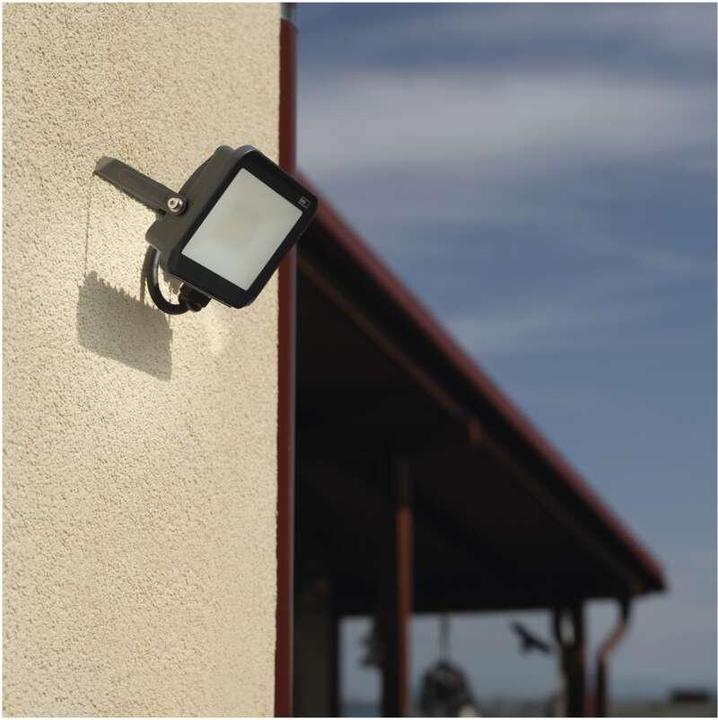 Produktbild Emos LED Flutlicht PROFI, 20W neutralweiss (2200 lm, IP65)