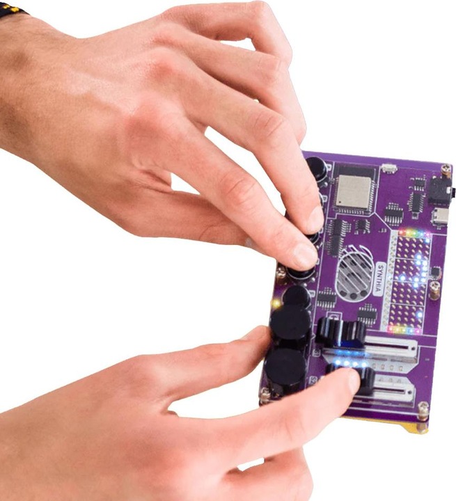 Immagine prodotto CircuitMess Synthia - Sintetizzatore - Kit di elettronica