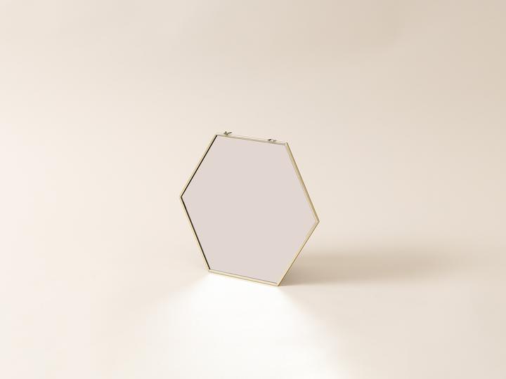 Esmée Spiegel (25 x 21.50 cm)