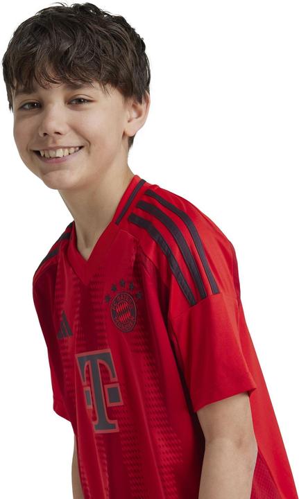 Actual product image Adidas Home FC Bayern (140)