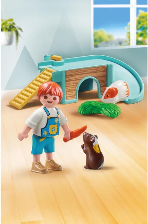 Produktbild Playmobil Junge mit Meerschweinchen (71746, Playmobil My Life)