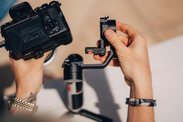 Actual product image Zhiyun Crane M2S (Compact camera, System camera, Single-lens reflex camera, Action camera, 1 kg)