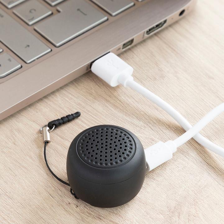 Actual product image InnovaGoods Rechargeable Portable Wireless Mini Speaker Miund