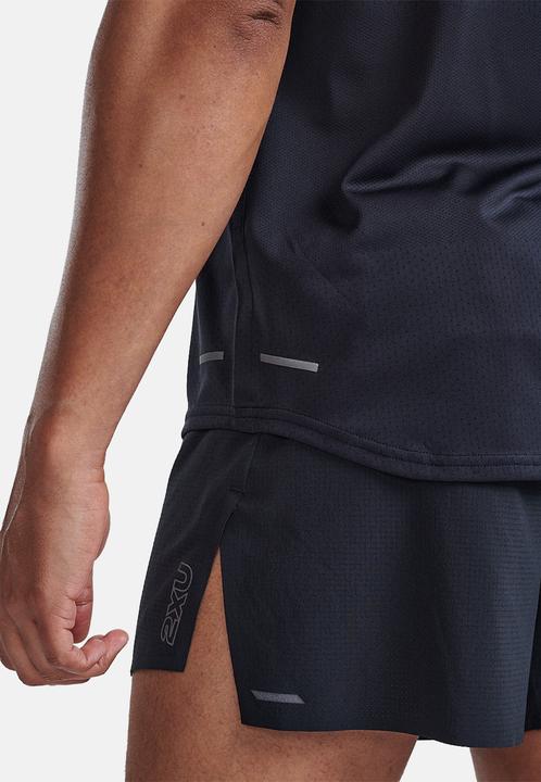 Produktbild 2XU Light Speed Tech Singlet (L)
