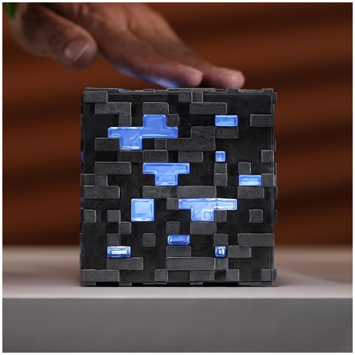 Actual product image Noble Collection Minecraft Replica Illuminating Diamond Ore Cube 10 cm