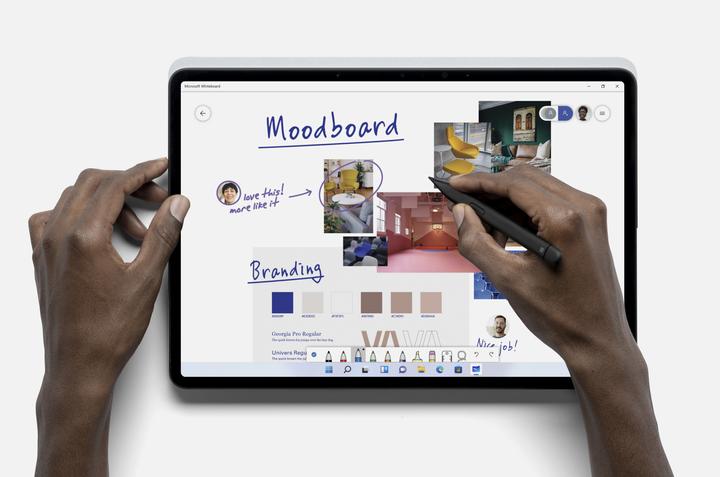 Actual product image Microsoft Surface Laptop Studio (14.40", Intel Core i5-11300H, 16 GB, 256 GB, DE)