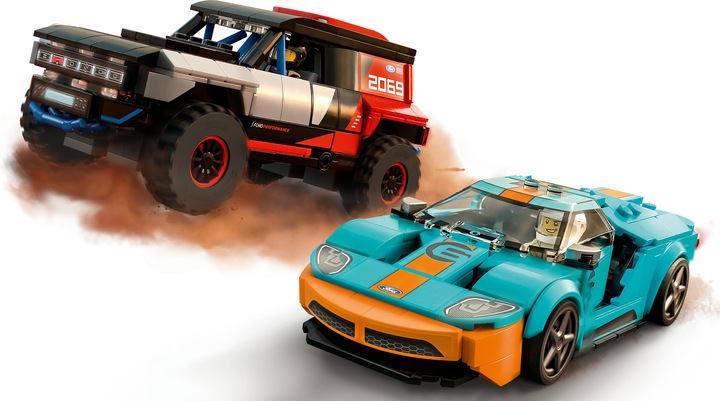 Actual product image LEGO Ford GT Heritage Edition and Bronco R (76905, LEGO Speed Champions)