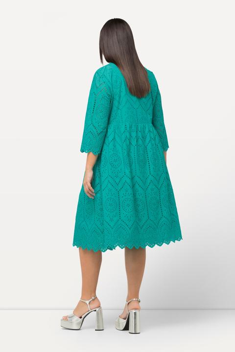 Immagine prodotto Ulla Popken Abito midi con pizzo Sangallo, scollo a tunica e maniche a 3/4 (58)