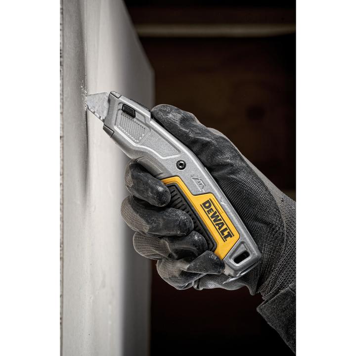 Image du produit DeWalt Couteau de travail à lame rétractable (Cutters)