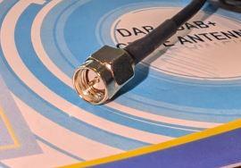 Immagine prodotto P Tec antenna a disco universale attiva DAB+ con connettore SMA, filettatura avvitabile