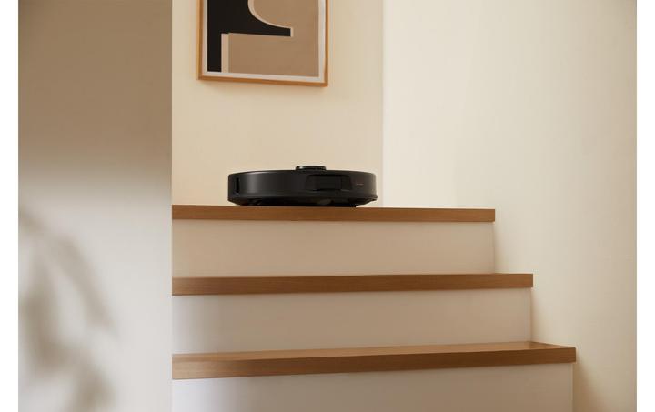 Actual product image Roborock Qrevo Plus (7000 Pa, Wiping pads (rotating))