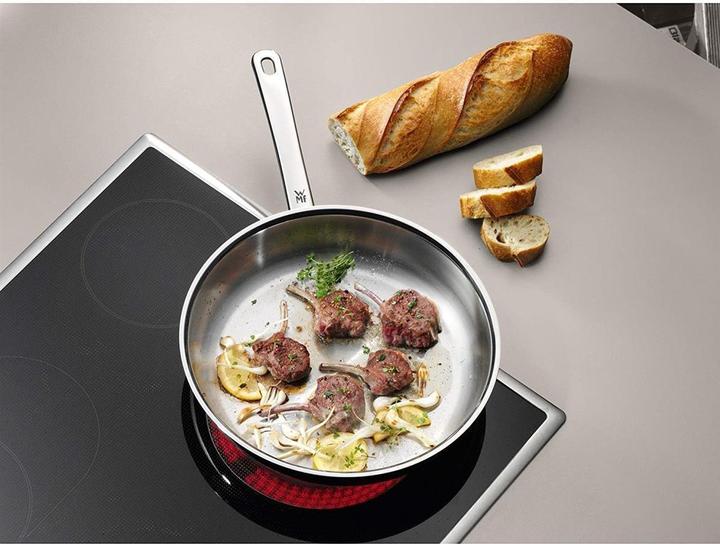 Immagine prodotto WMF Padella in acciaio inox 28 cm Pan Gourmet Plus Induction Non rivestita (28 cm, Padella per friggere, Acciaio inossidabile)