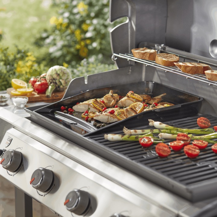 Actual product image Weber deluxe plancha