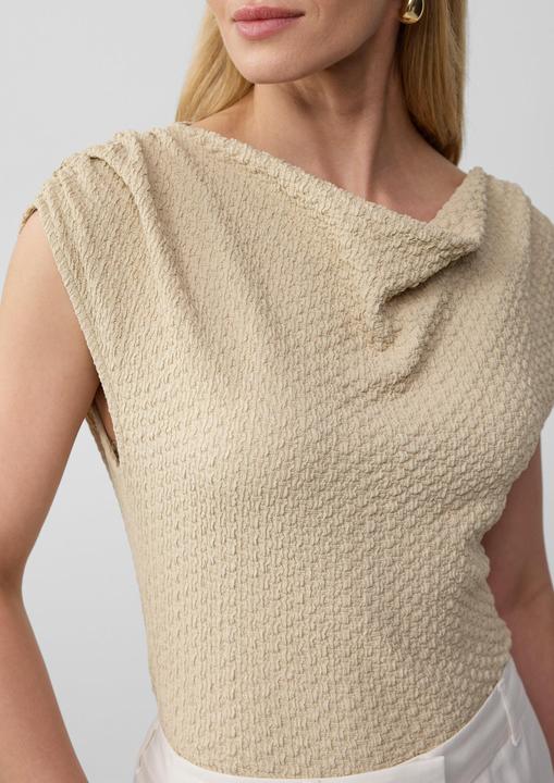 Produktbild S.Oliver T-Shirt Strukturiertes Shirt mit Wasserfall-Ausschnitt (38)