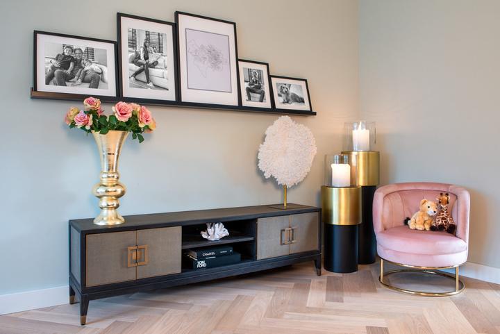 Produktbild Richmond Interiors TV-Möbel Bloomingville schwarz gold gebürstet 185