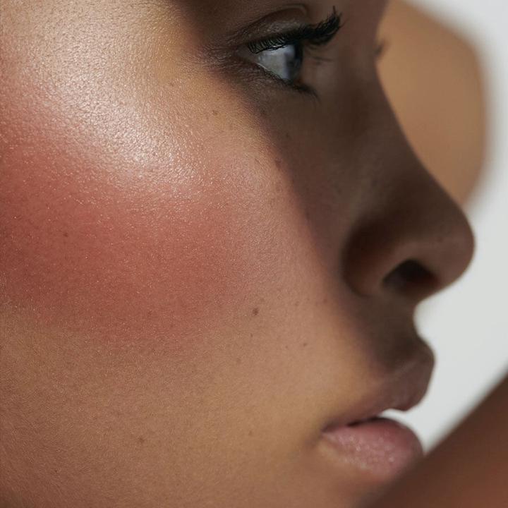 Produktbild Dr. Hauschka Lip To Cheek (01 Apricot, Highlighter, 6.10 g)