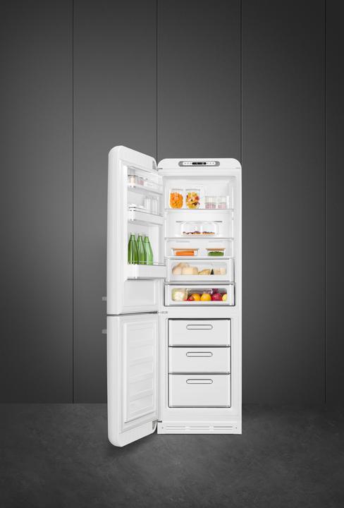 Image du produit Smeg Réfrigérateur-congélateur Retro Style FAB32LWH5 Blanc, Gauche (331 l)