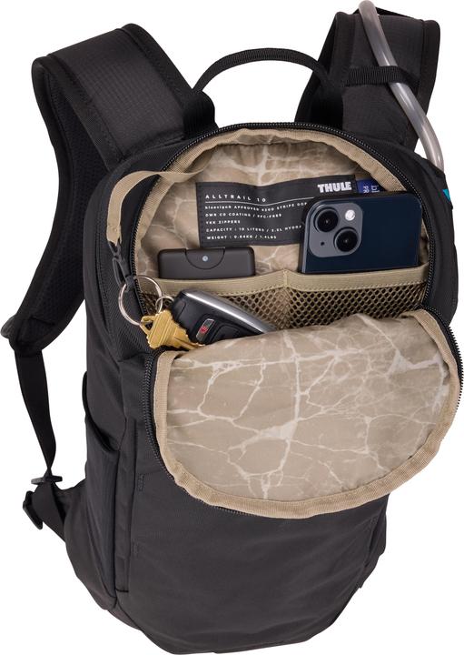 Actual product image Thule TAHP210 Black (10 l)