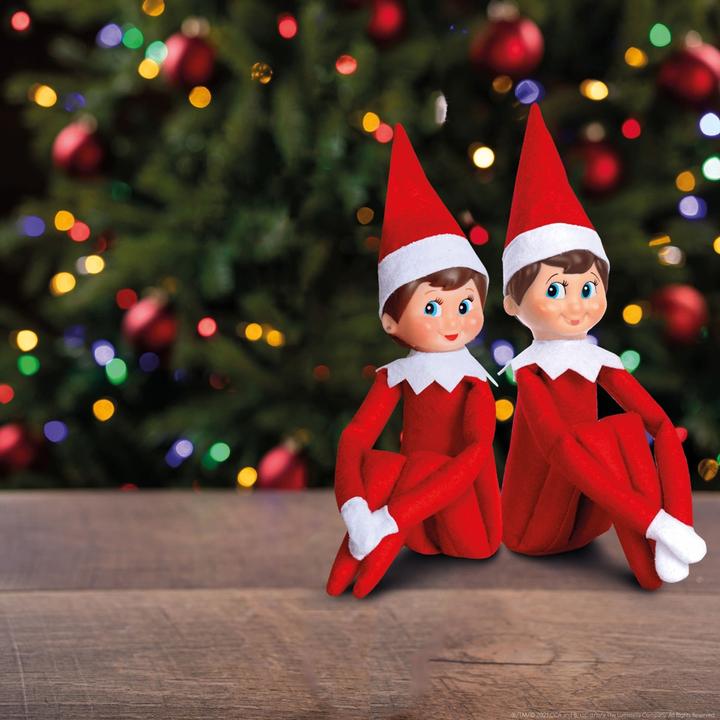 Image du produit Elf on the Shelf fille avec livre, version allemande