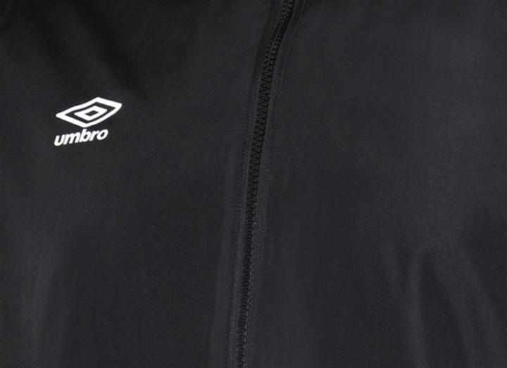 Produktbild Umbro Club Essential Jacke wasserfest (140)