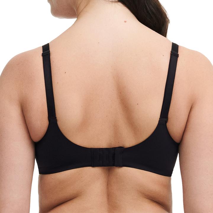 Actual product image Chantelle Underwired bra "Essentiall" black (Single pack, 75 B)