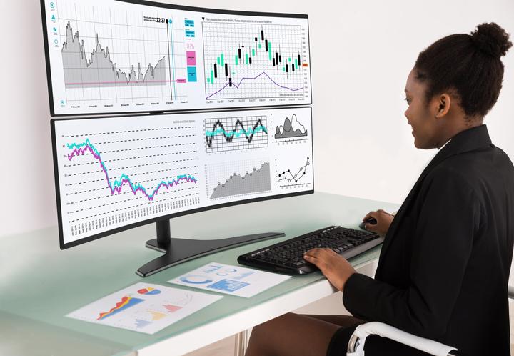 Image du produit Peerless 1X2 freestanding universal desktop mount - 24-49inch monitors (Tables, 49", 13.60 kg)