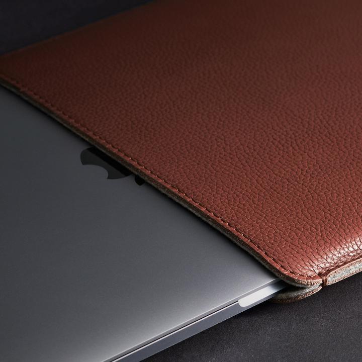 Produktbild Woolnut Leather Sleeve -suojatasku 13" MacBook Pro & Air, konjakki (13")