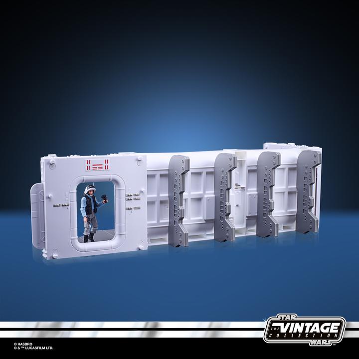 Actual product image Hasbro The Vintage Collection Tantive IV Korridor