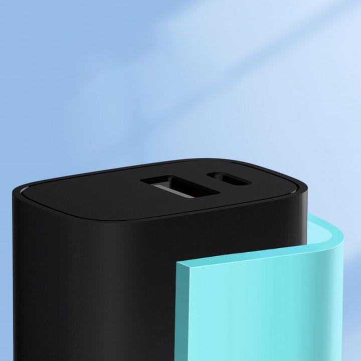 Actual product image Wozinsky WGWCB USB-A USB-C 20W wall charger - black (20 W)