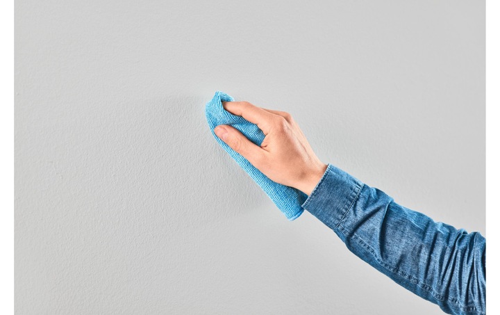 Actual product image tesa Adhesive hooks