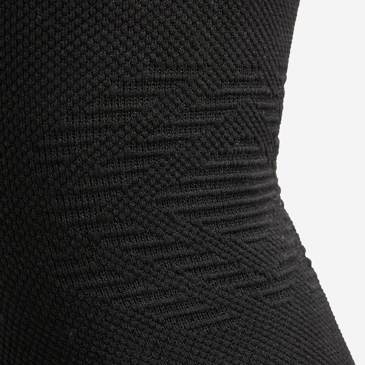 Produktbild Decathlon Right or left knee support with side reinforcements (4)