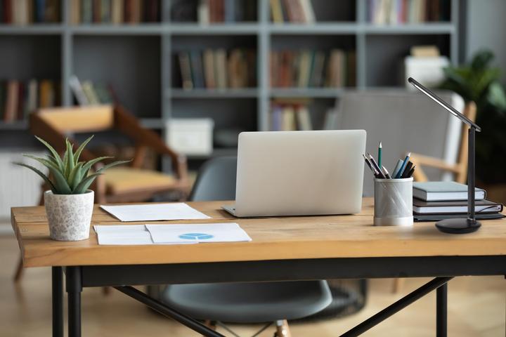 Actual product image Luxula LED table lamp LX700150, dimmable, CCT function, 9W, black (380 lm)