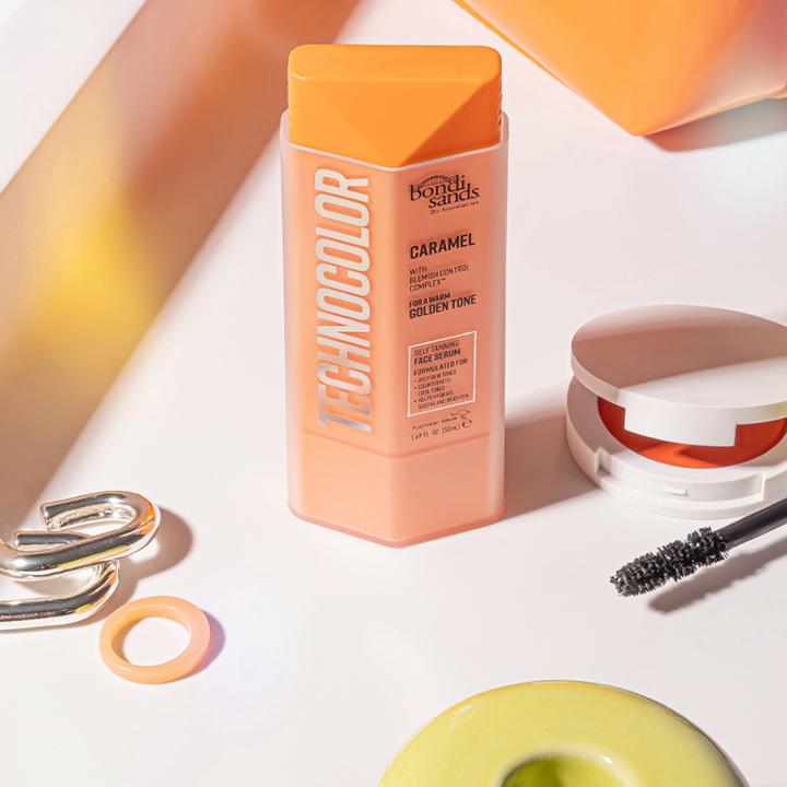 Produktbild Bondi Sands Technocolor Caramel Selbstbräuner Gesichtsserum Einfache Anwendung Streifenfrei Fake Tan Enrich (Selbstbräunungsserum, 50 ml)