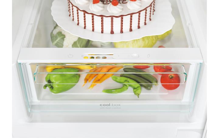 Actual product image Candy Fridge-freezer combination CCE4T618ES (341 l)