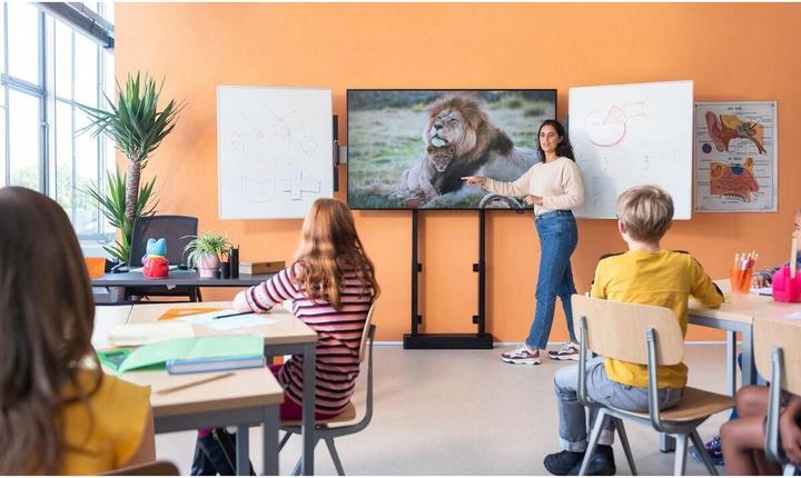 Actual product image Vogels RISE A228 WHITEBOARD SET 86IN