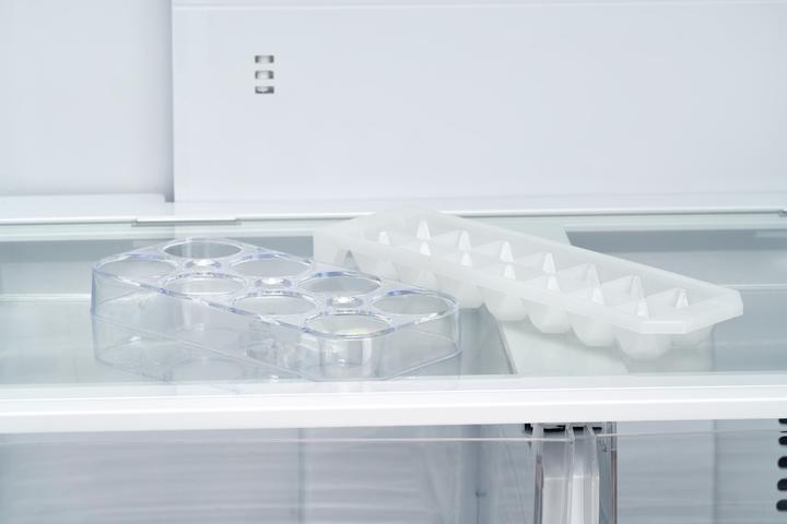 Actual product image Trisa Frescolino Classic (401 l)