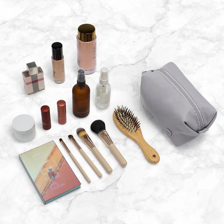 Actual product image Heys Basic Makeup Bag, gray