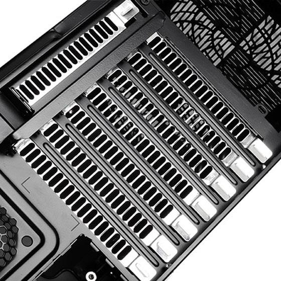 Actual product image Silverstone SST-GD09-C (SSI CEB, ATX, mATX)