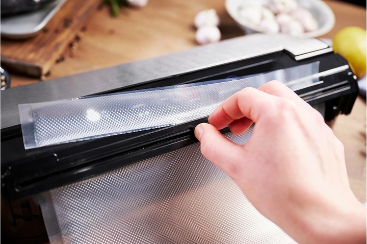Produktbild Gastroback Vakuumiergerät BASIC 46009 Schwarz/Silber
