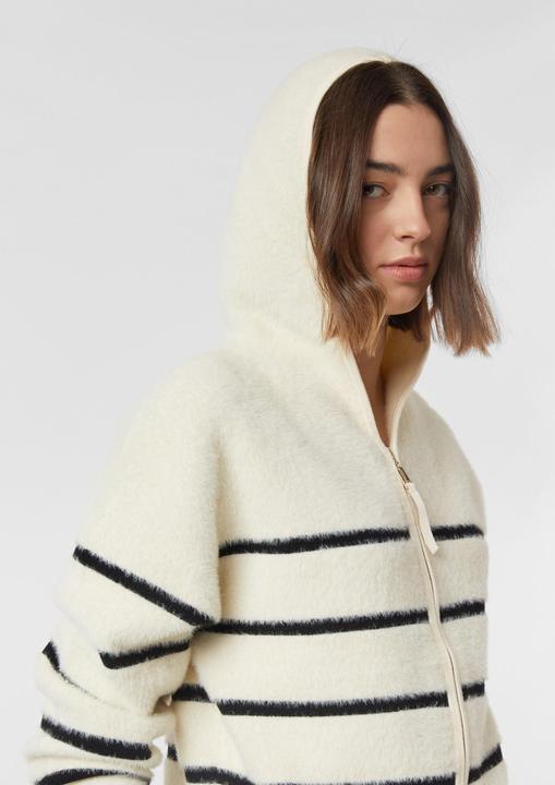 Produktbild Comma Strickjacke Kuscheliger Ringelcardigan mit Kapuze (40)