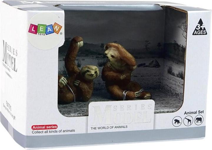 Actual product image Triton Eine Reihe von Faultierfiguren mit einem Jungen