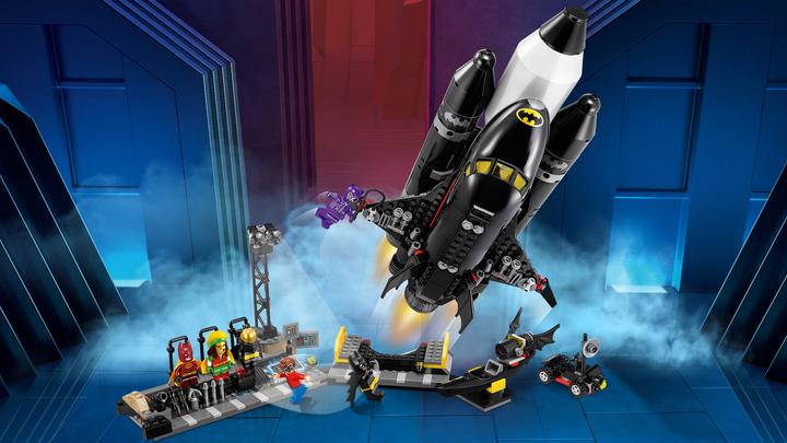 Actual product image LEGO Batman Movie Bat-Space Shuttle (70923, LEGO DC)