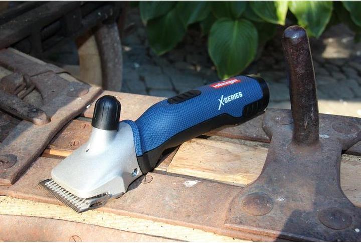 Actual product image Heiniger Clipper Xplorer with 1 battery