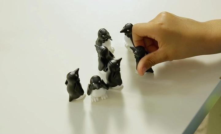Actual product image Ravensburger Plitsch-Platsch Penguin (German)