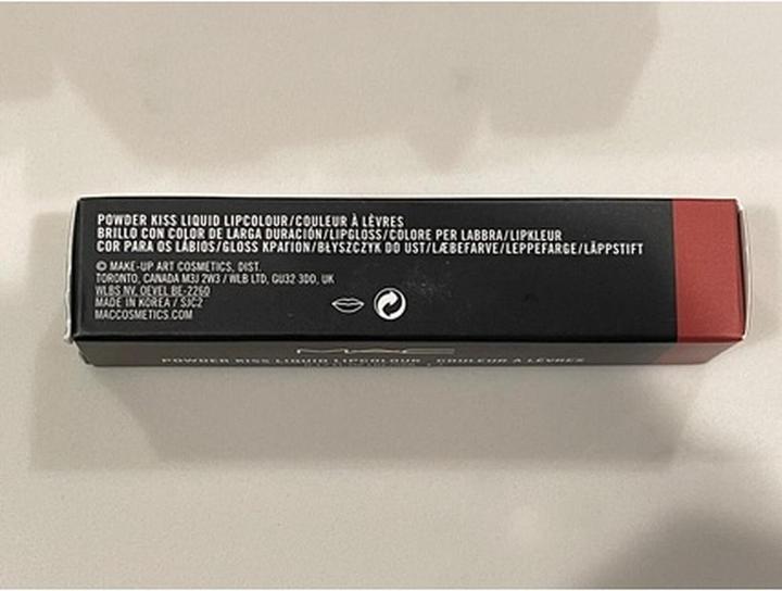 Produktbild MAC Cosmetics Powder Kiss Liquid Lipcolour (982 Marrakesh-Mere)