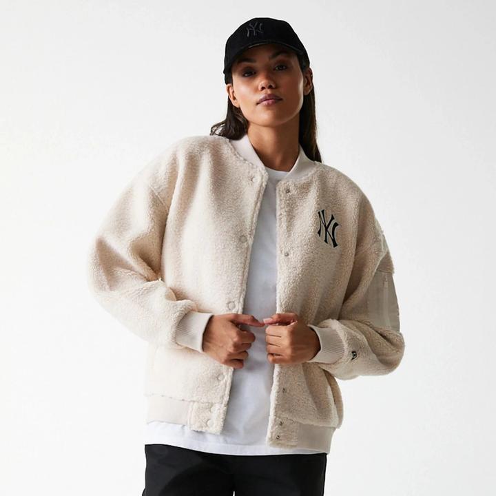 Immagine prodotto New Era Ladies Oversize SHERPA Bomber Jacke NY Yankees - L (L)