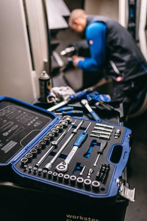 Produktbild Gedore 19 BMC 20 Steckschlüssel-Satz 1/4"+1/2" (32 mm, 19 mm, 6 mm, 12 mm, 24 mm, 14 mm, 22 mm, 16 mm, 23 mm, 10  mm, 21 mm, 18 mm, 27 mm, 7 mm, 31 mm, 17 mm, 11 mm, 5 mm, 15 mm, 26 mm, 30 mm, 8 mm, 28 mm, 9 mm, 29 mm, 13 mm, 20 mm, 25 mm, 4 mm)